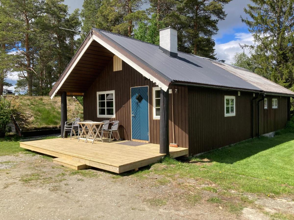 Roste Hyttetun Og 2*