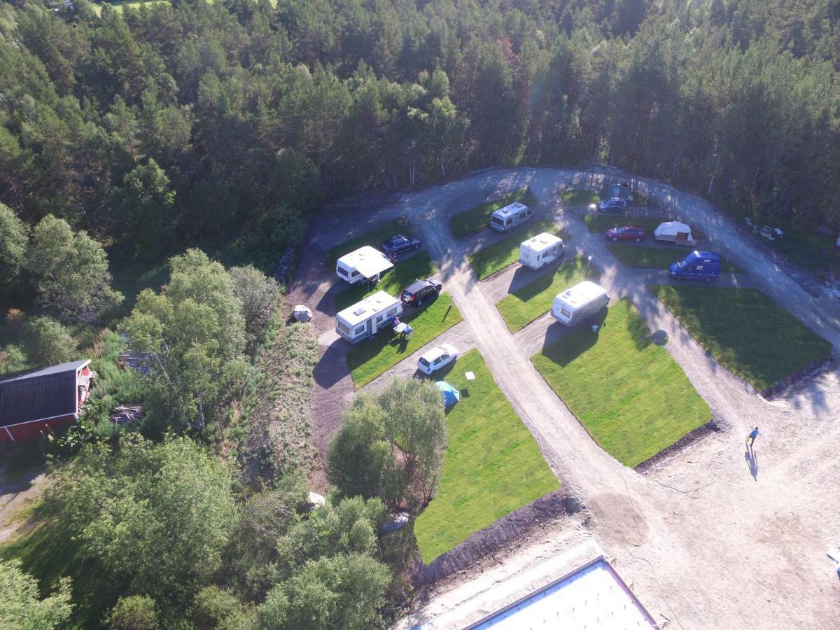 Roste Hyttetun Og Os (Hedmark)